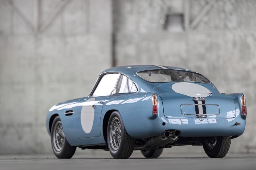  Aston Martin DB4 GT Continuation 2017 года  (UK) (фото 12 из 90)